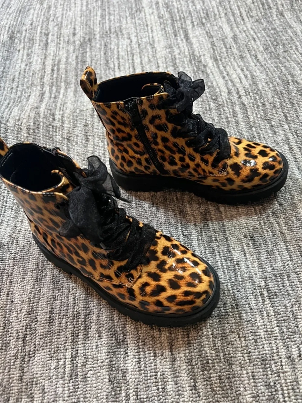 Art Class - Kids' Kayden Lug Sole Lace-Up Zippered Booties Size 2